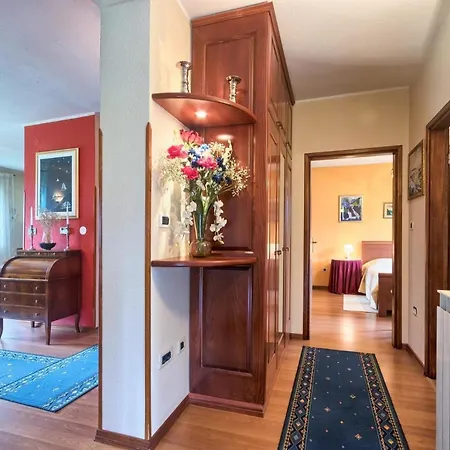 Mit Privatpool Fuer 10 Personen Ca 188 Qm In Zarecje, Istrien Binnenland Von Istrien بيت للعطل *