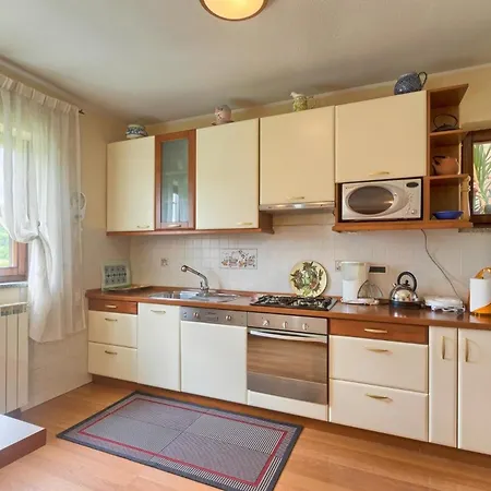 Holiday home Mit Privatpool Fuer 10 Personen Ca 188 Qm In Zarecje, Istrien Binnenland Von Istrien *