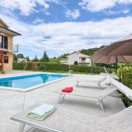 Mit Privatpool Fuer 10 Personen Ca 188 Qm In Zarecje, Istrien Binnenland Von Istrien * Zarecje